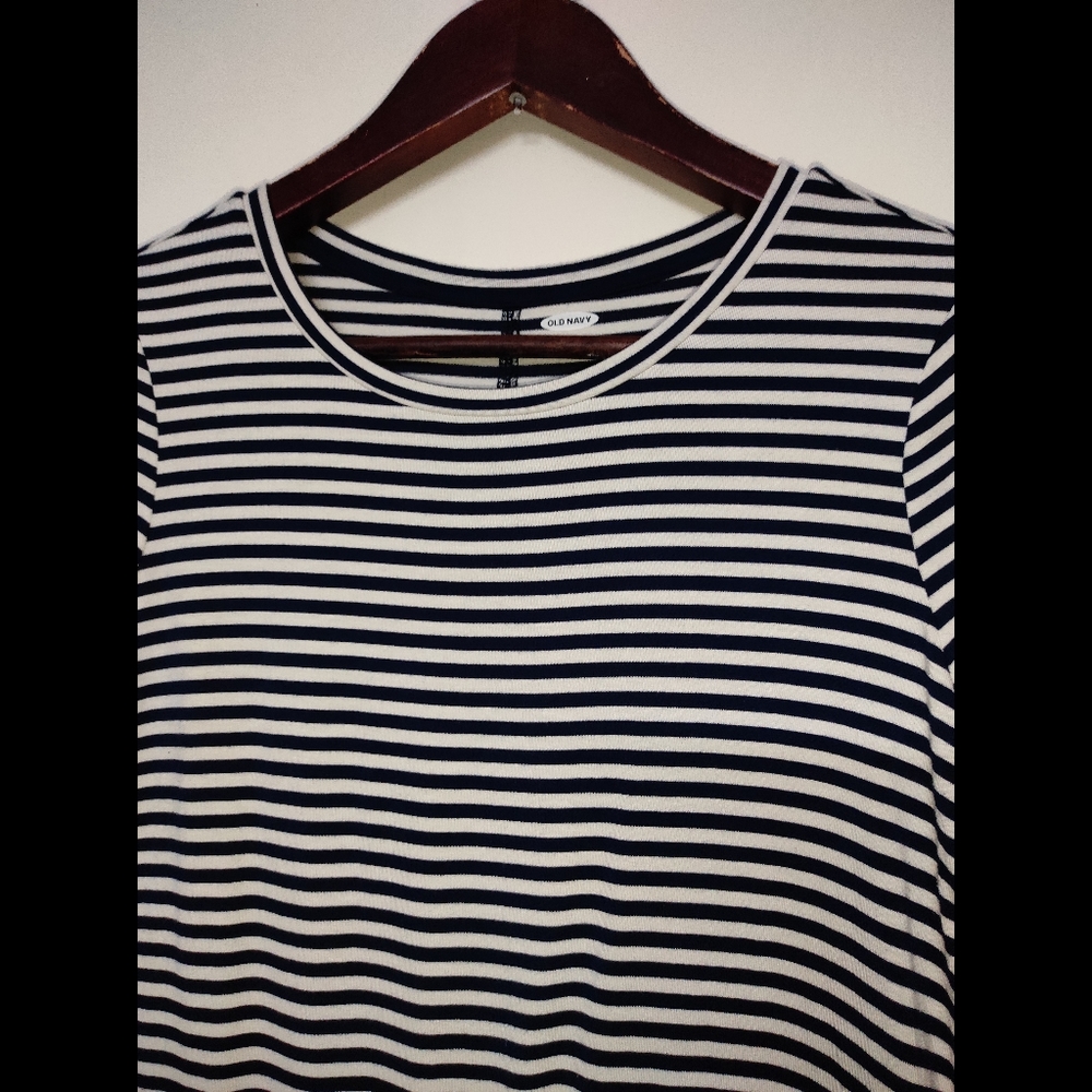 Stripe Apple Cut Top - Picture 3 of 11
